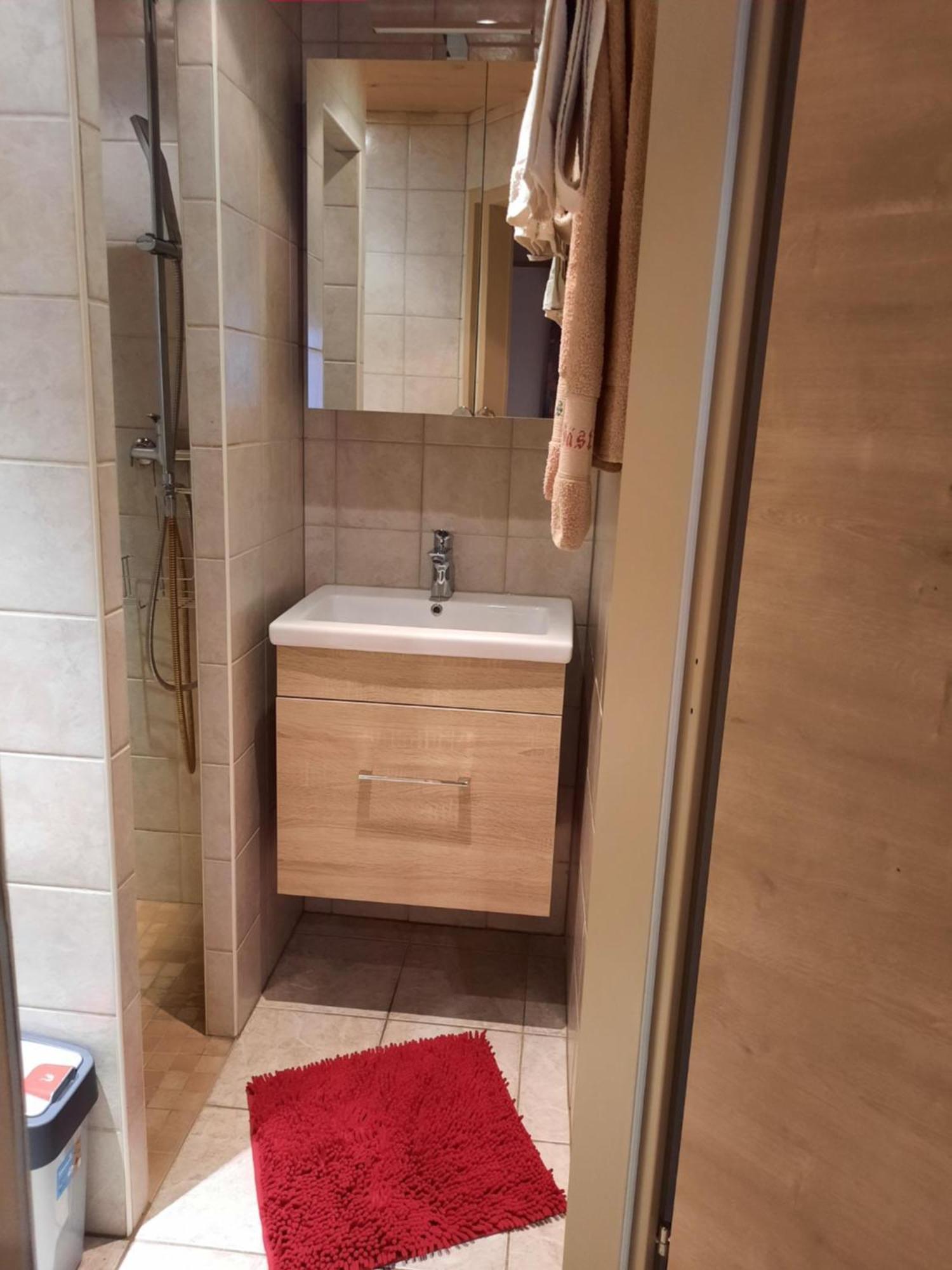 Gasthof Erzherzog Rainer - Zimmer Und Ferienwohnung เคิสเซน ห้อง รูปภาพ